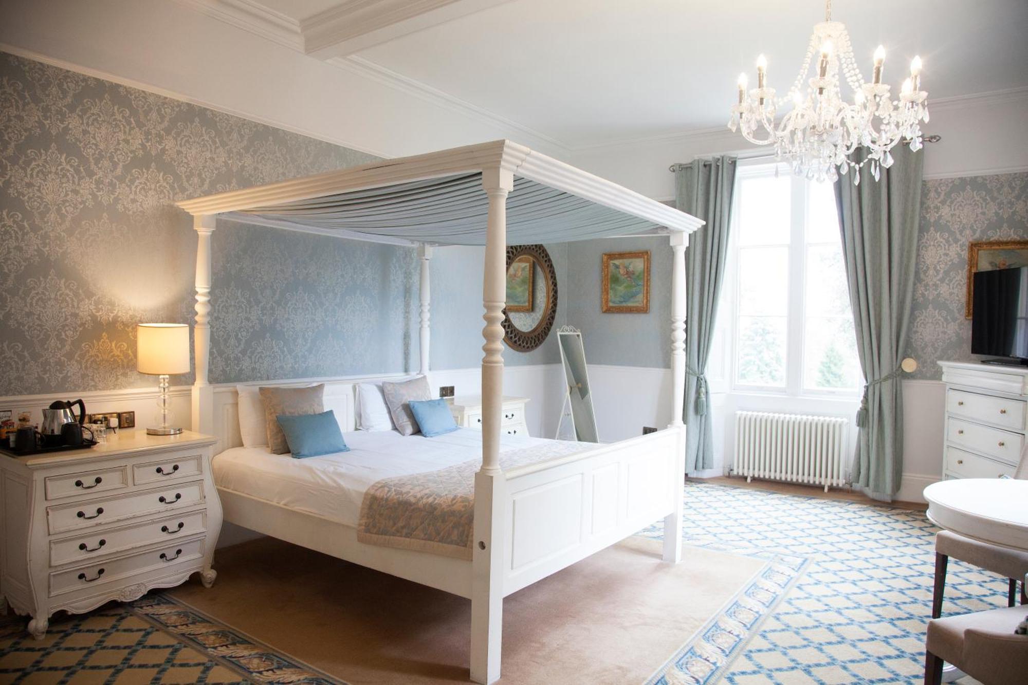 Shendish Manor & Golf Course Hotel