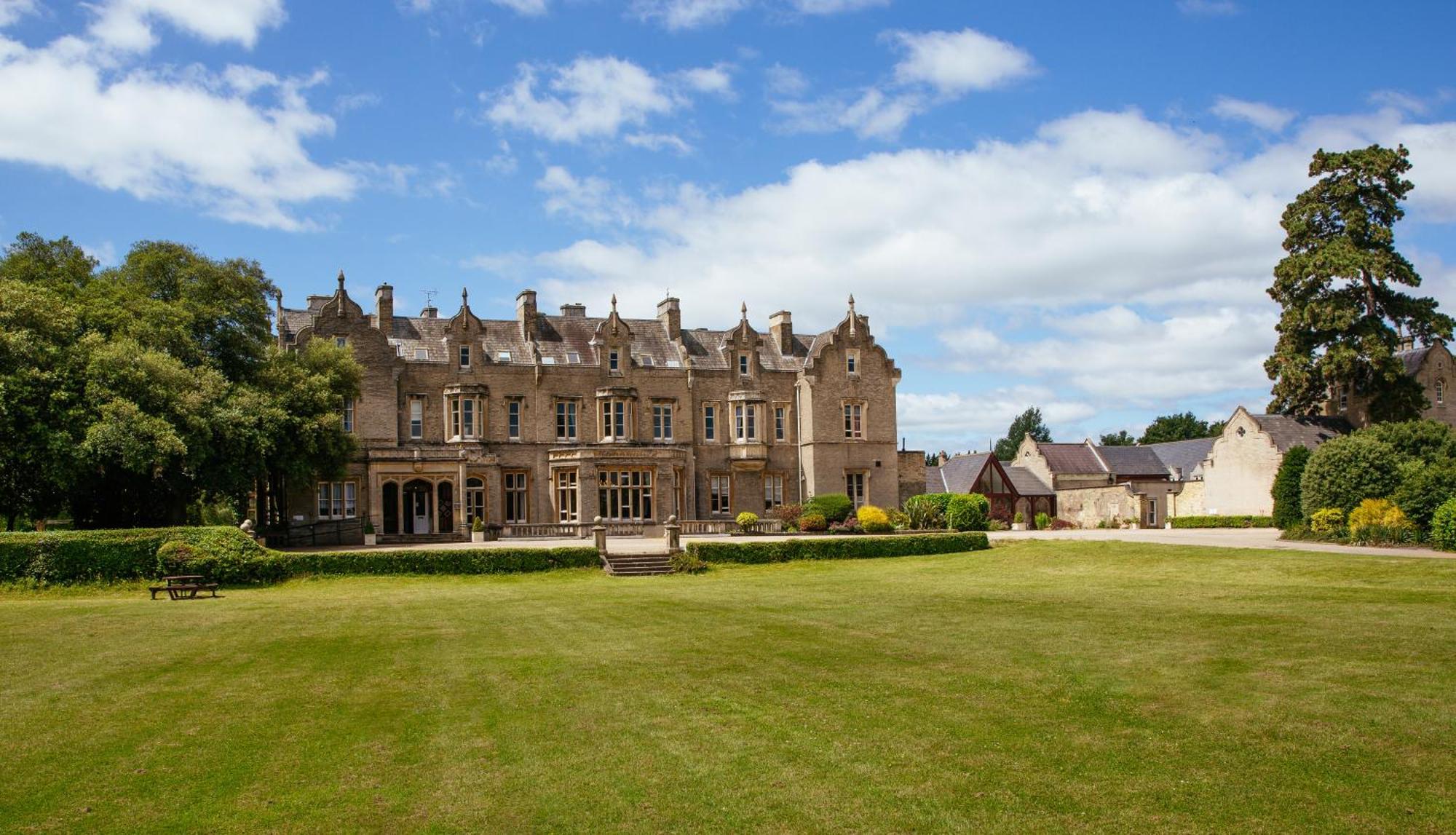 Shendish Manor & Golf Course Hotel